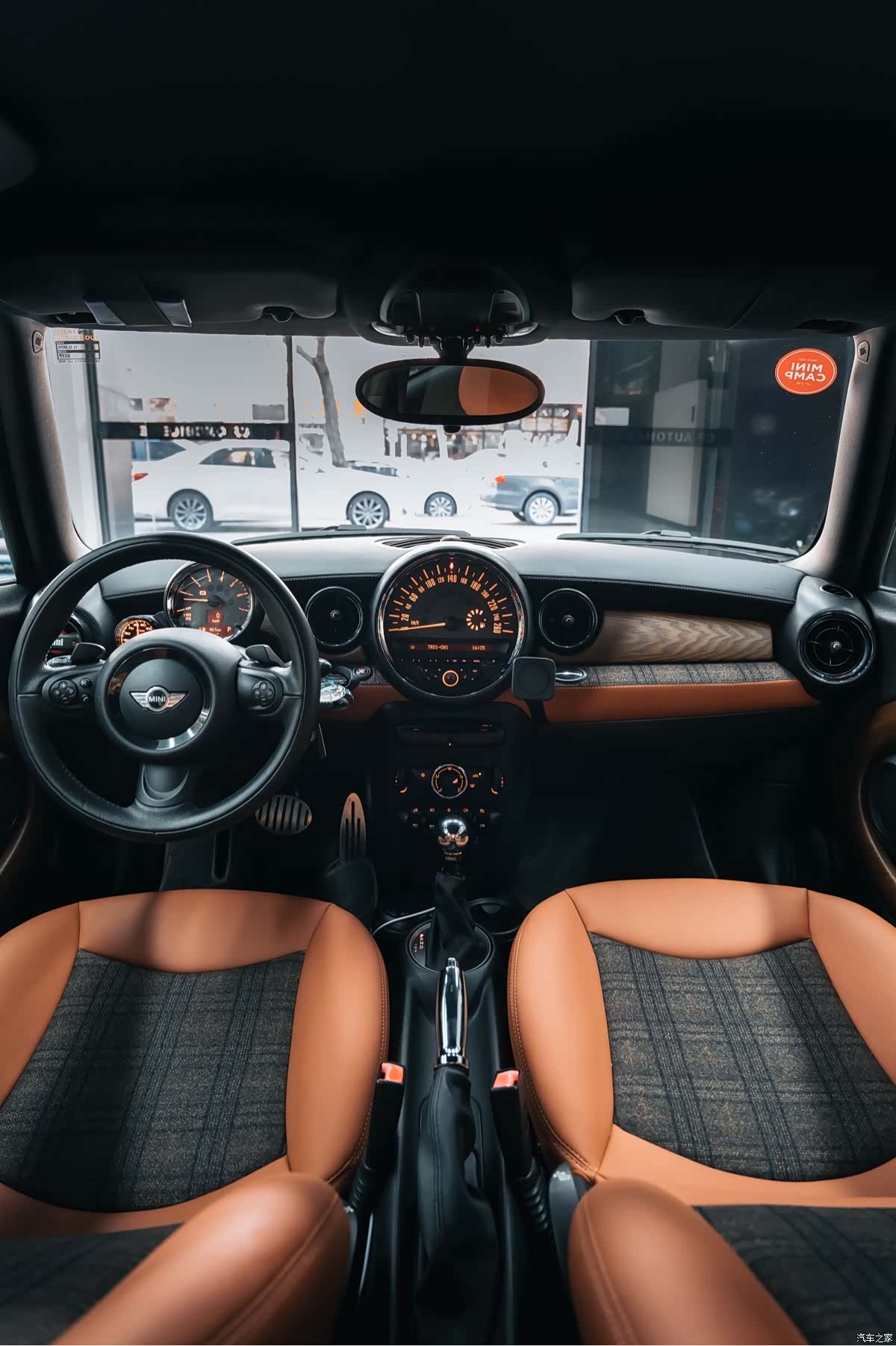 Mini ONE, 2011 12