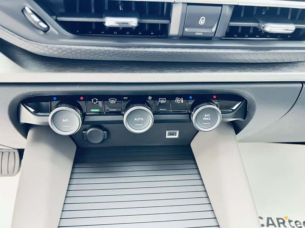 Citroen C5 X, 2025 15