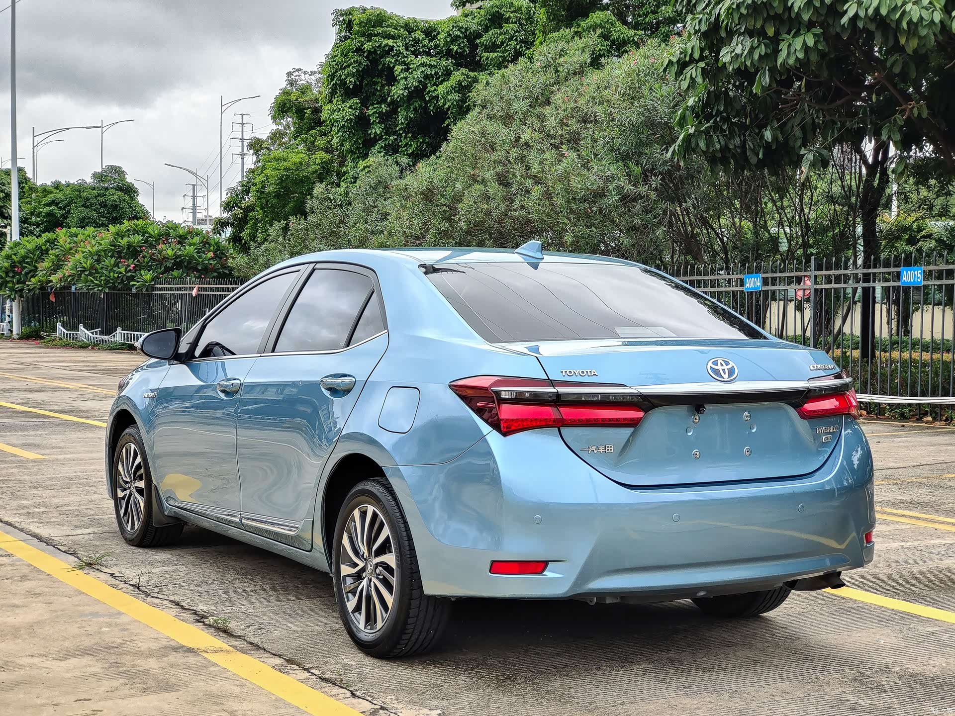Toyota Corolla, 2017 все фото