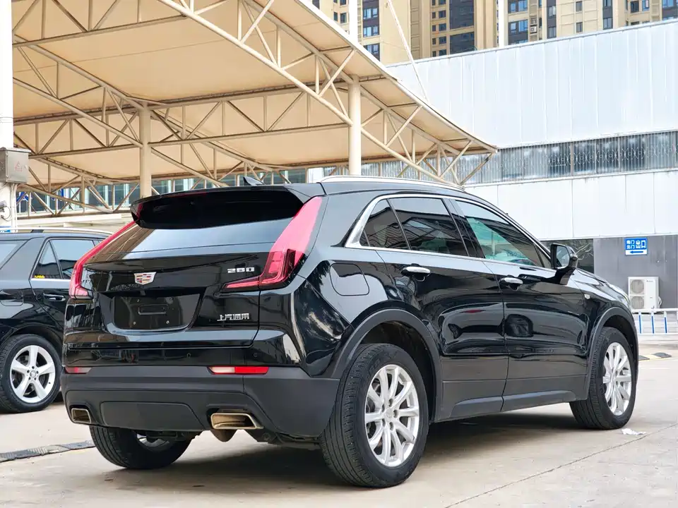 Cadillac XT4