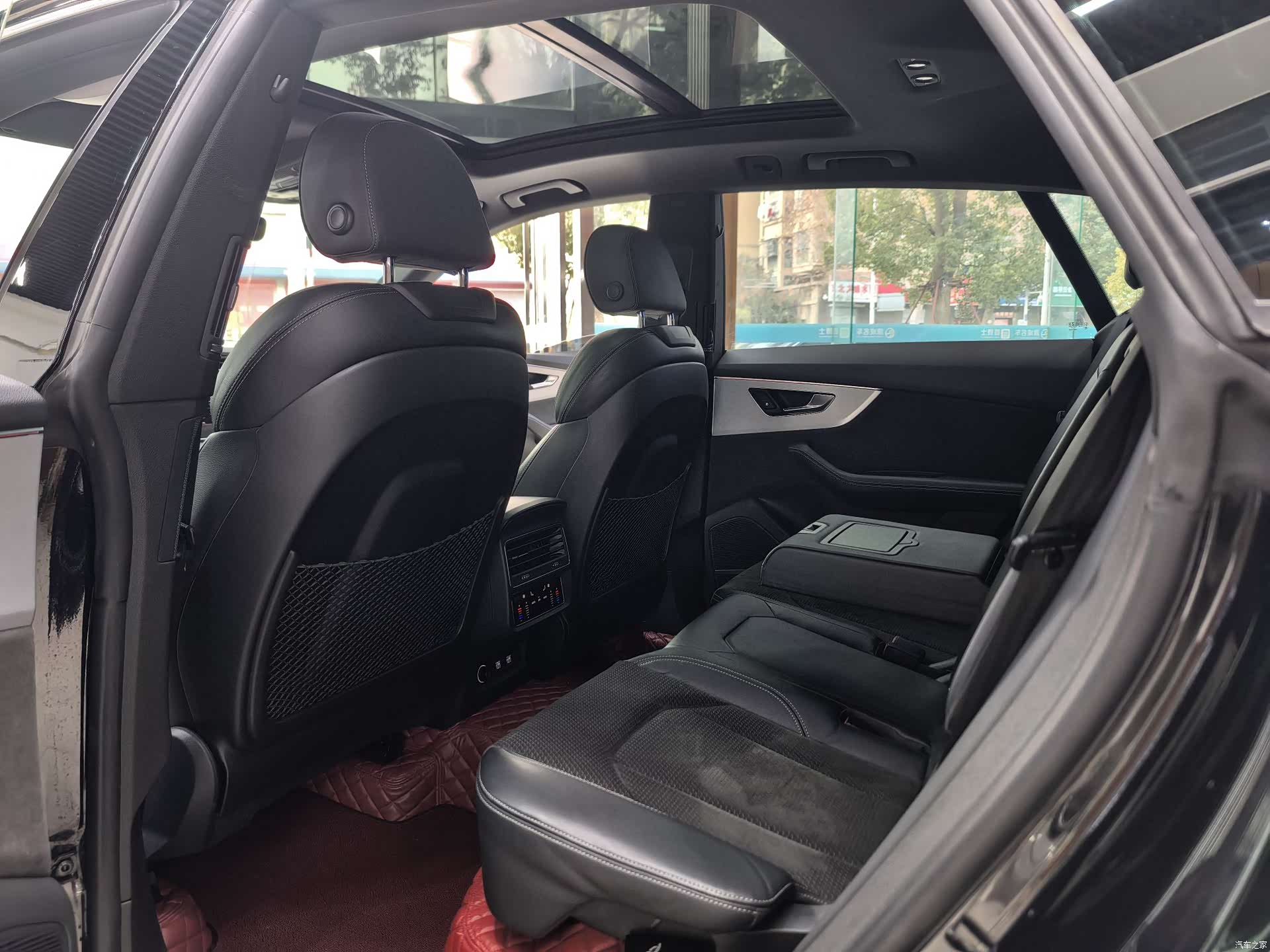 Audi Q8, 2020 17
