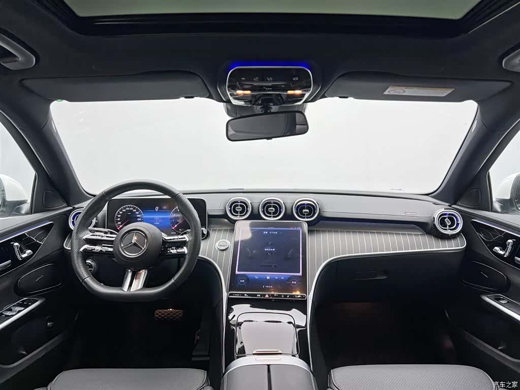 Mercedes-Benz C-Class, 2023 23