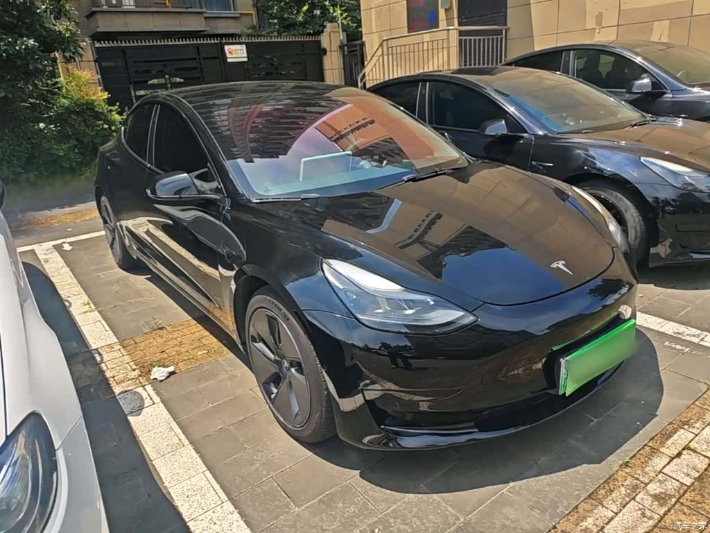 Tesla Model 3, 2021 4