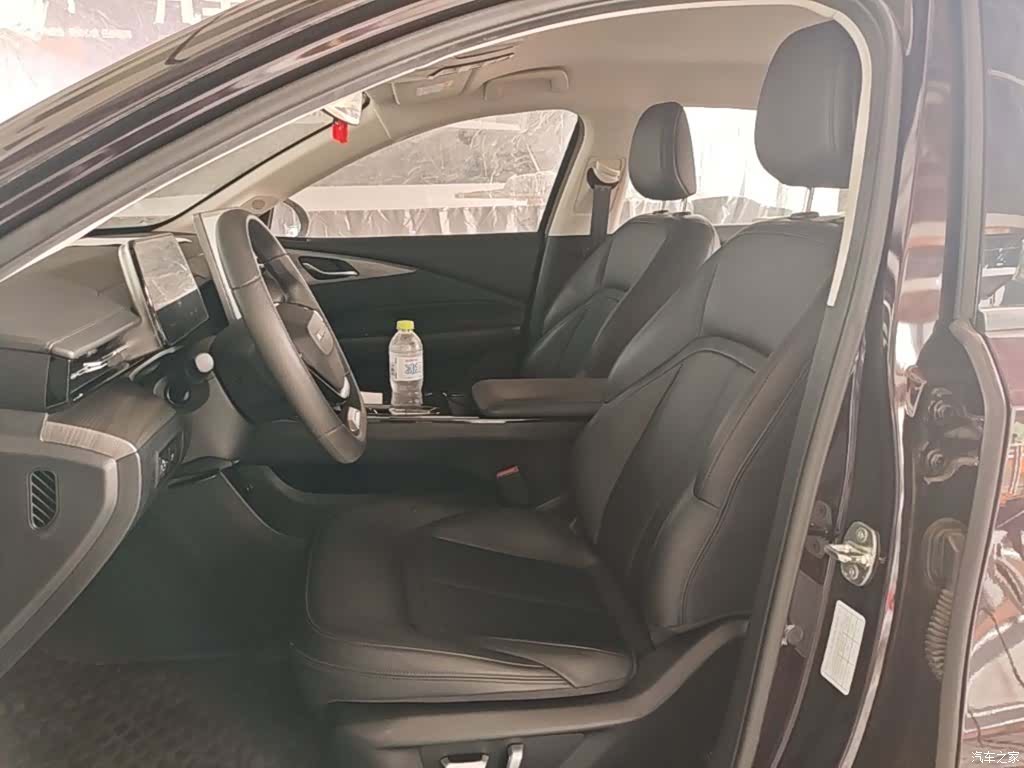 Wuling Starlight, 2024 15