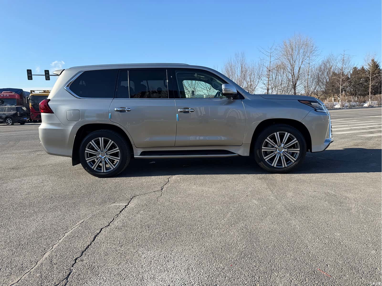 Lexus LX, 2016 7