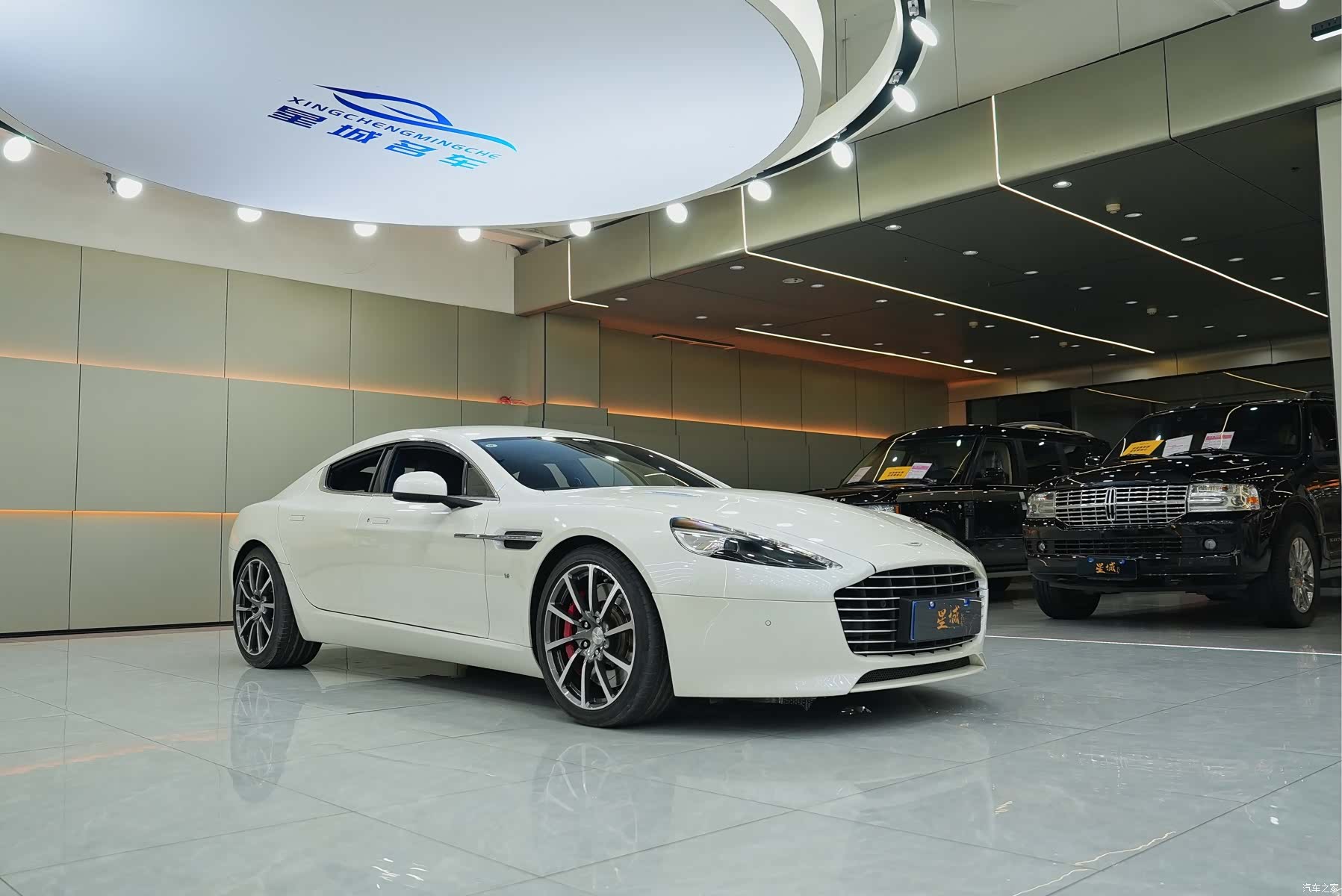 Aston Martin Rapide, 2019 29
