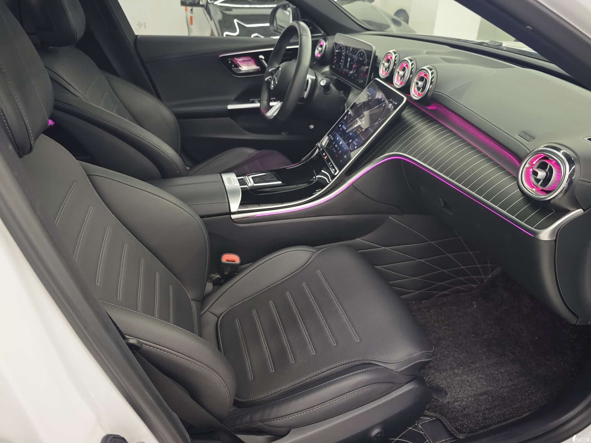Mercedes-Benz C-Class, 2024 6