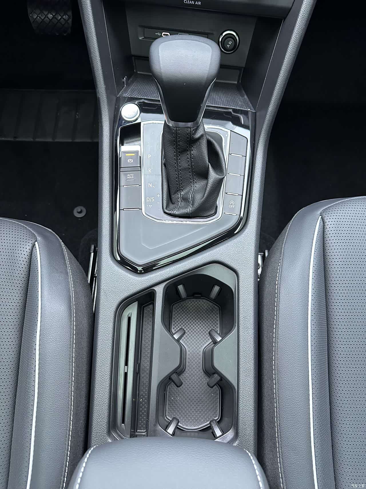 Volkswagen Tiguan L, 2023 17