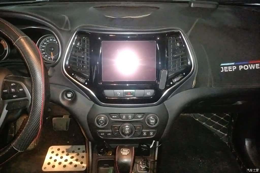 Jeep Cherokee, 2019 13