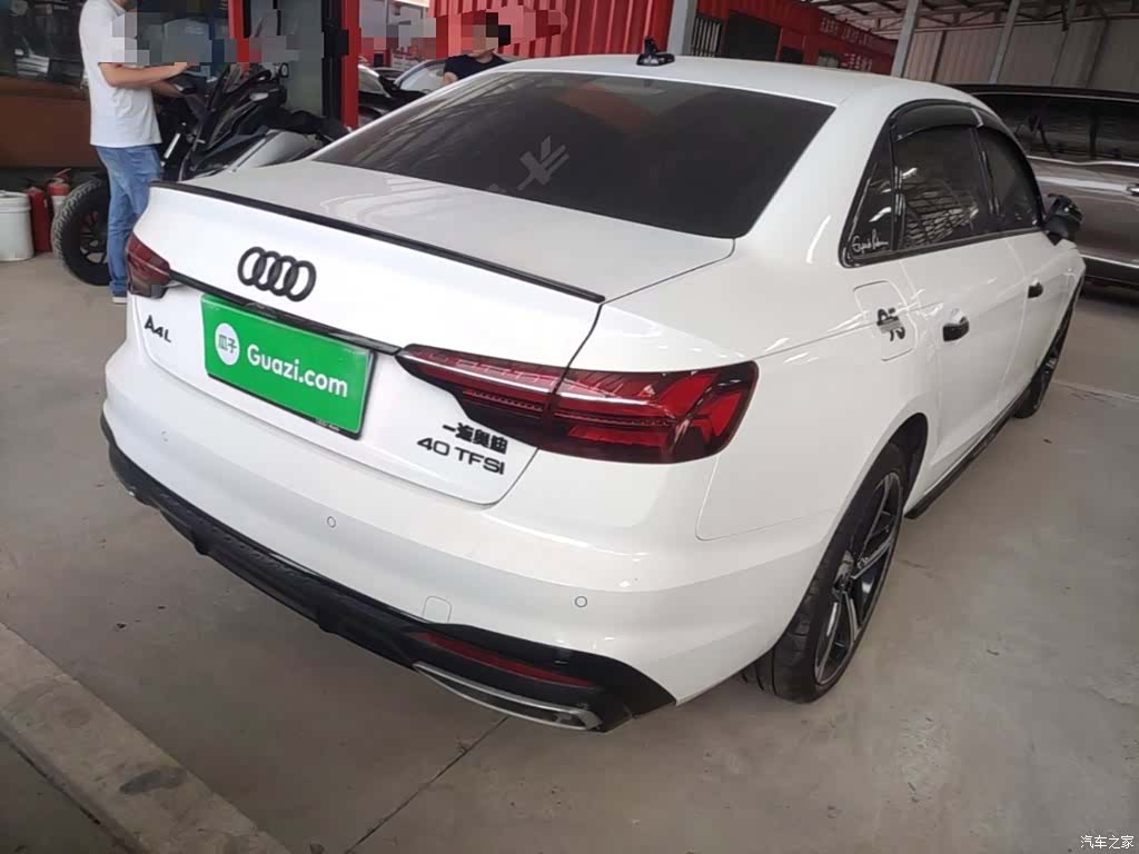 Audi A4L, 2025 3