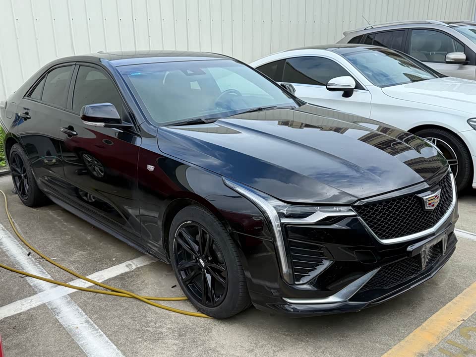 Cadillac CT4