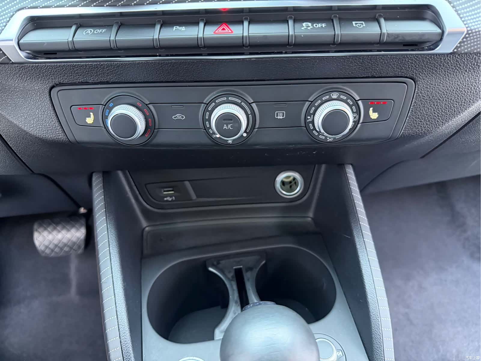 Audi Q2L, 2022 10