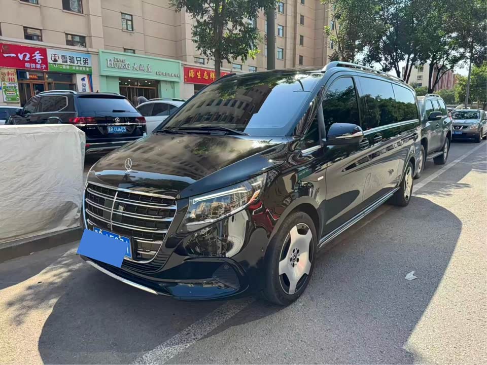 Mercedes-Benz V-class