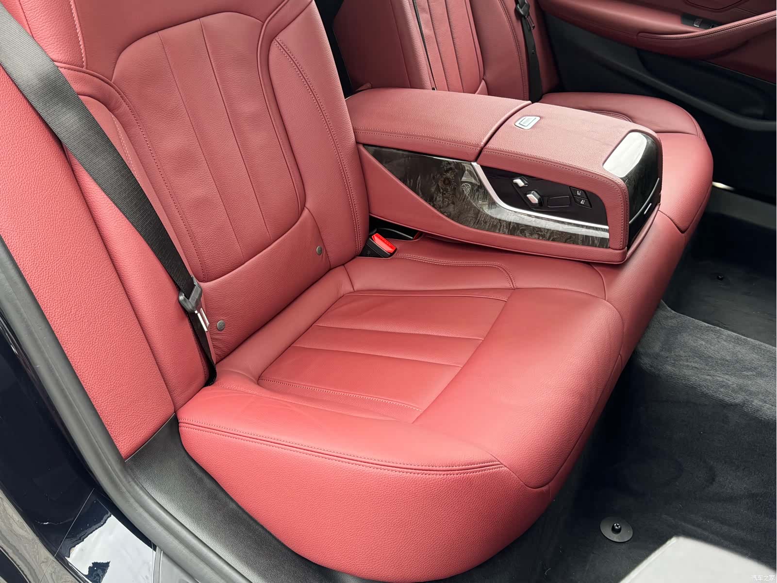 BMW 5 Series, 2020 13