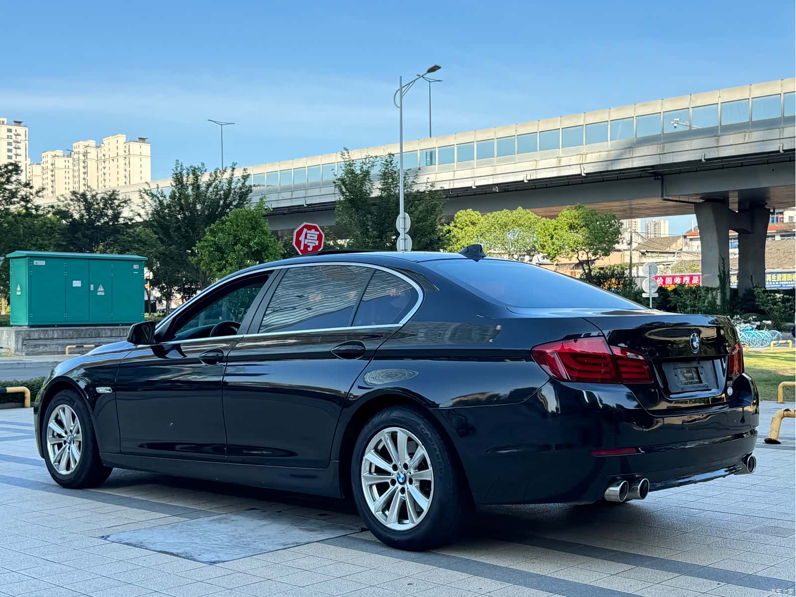BMW 5 Series, 2011 4