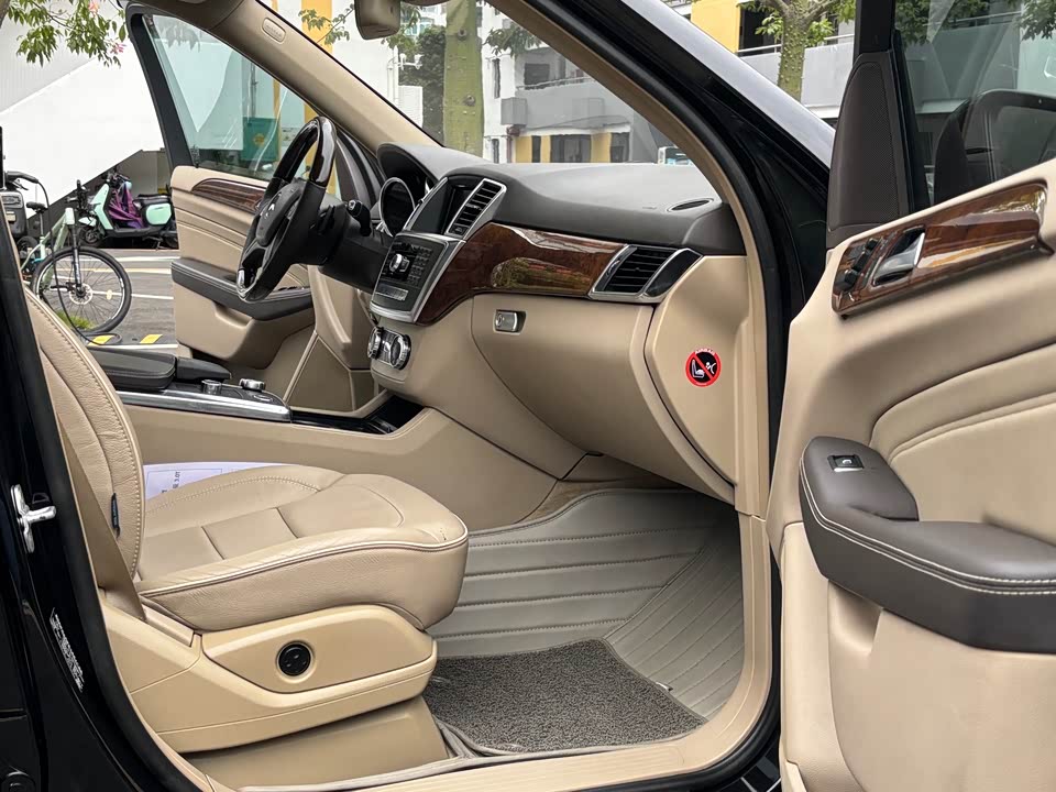 Mercedes-Benz M class