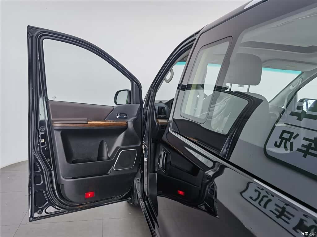 DongFeng CM7, 2018 8