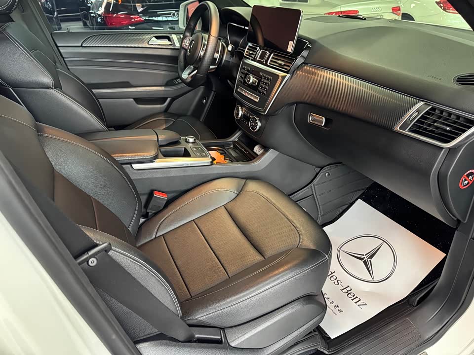 Mercedes-Benz M class