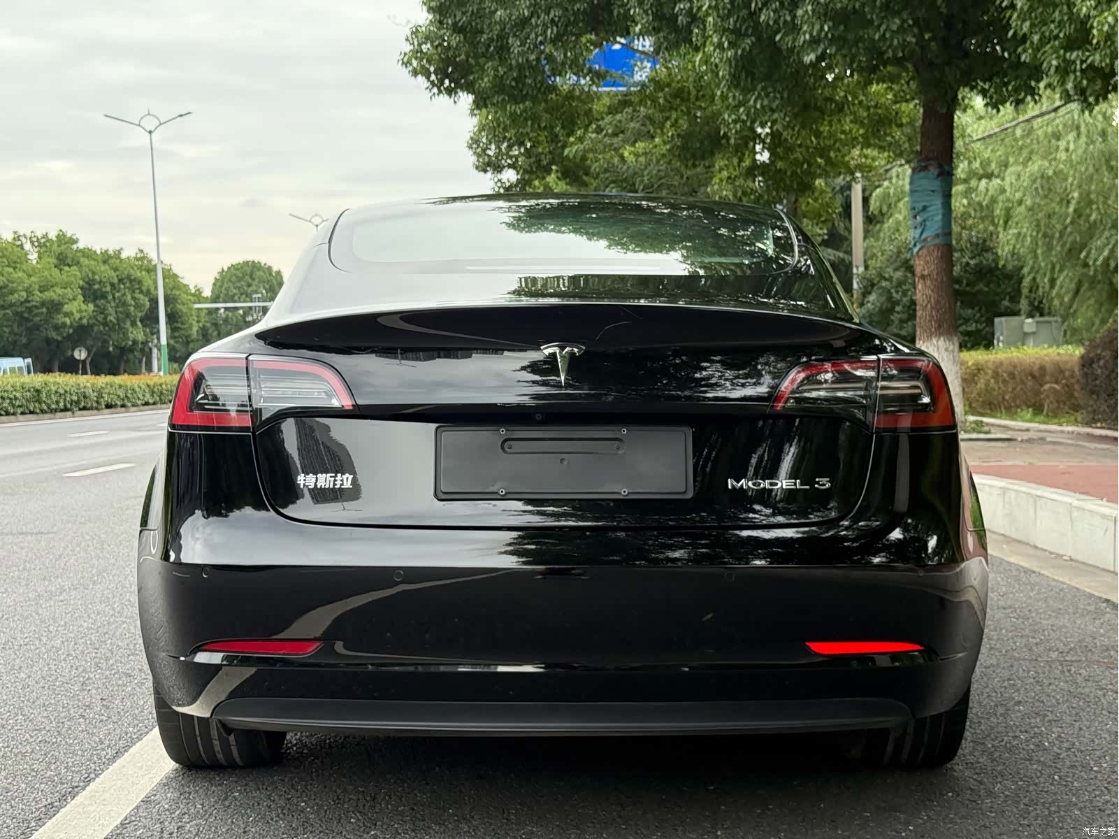 Tesla Model 3, 2022 4