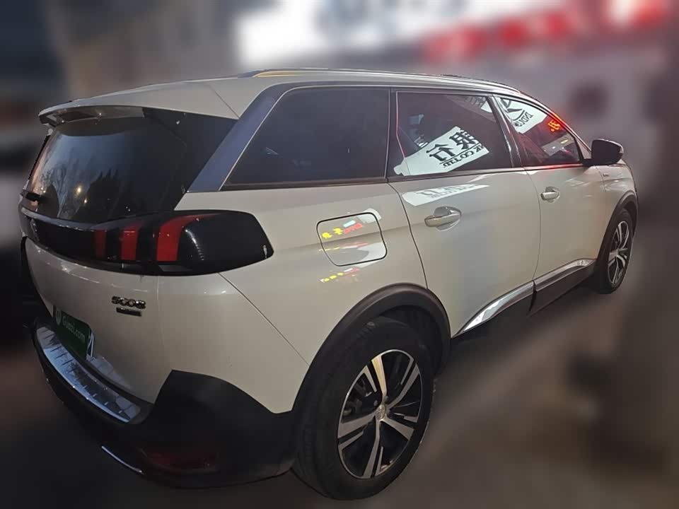 Peugeot 5008