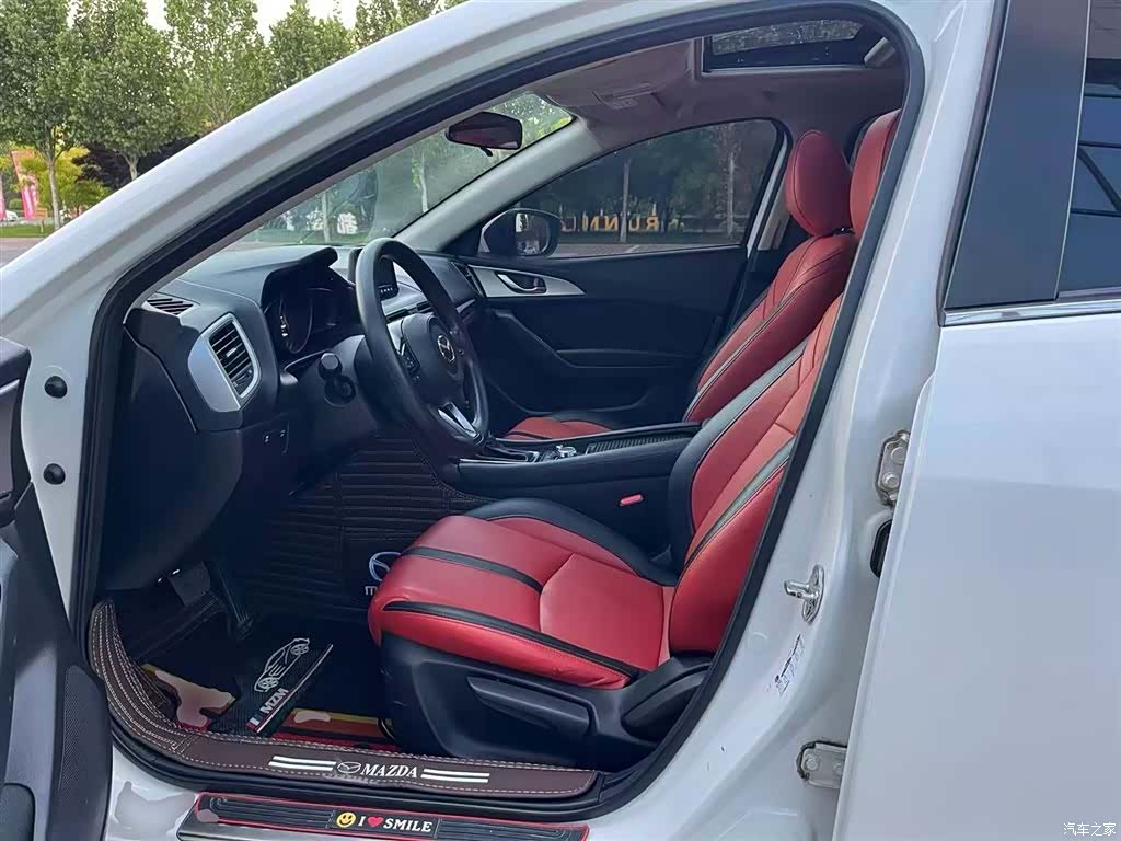 Mazda Mazda3, 2019 15