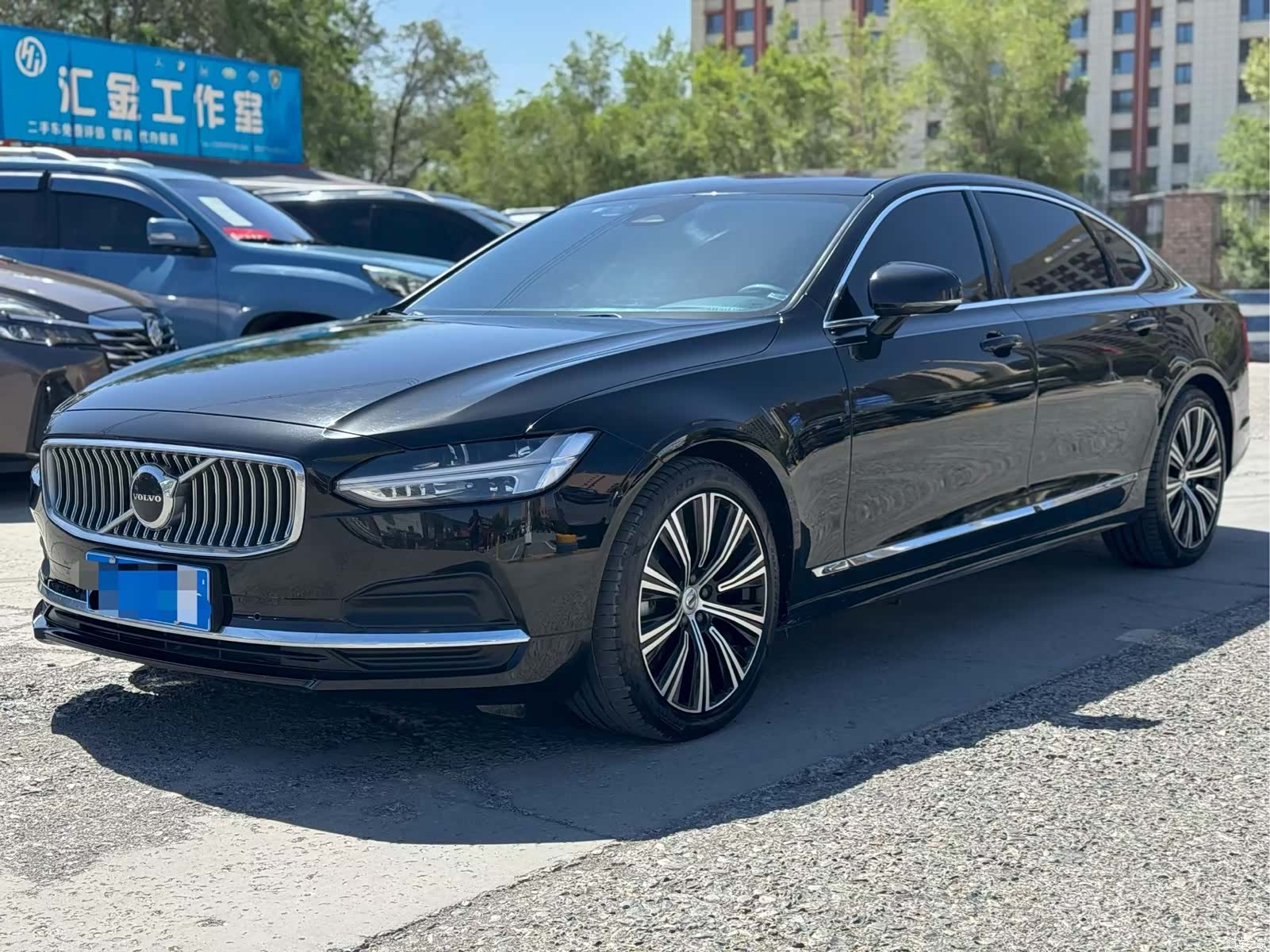 Volvo S90