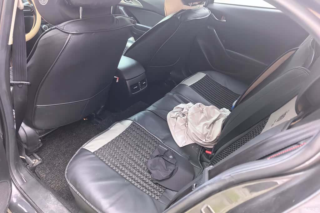 Mazda Mazda3, 2018 11