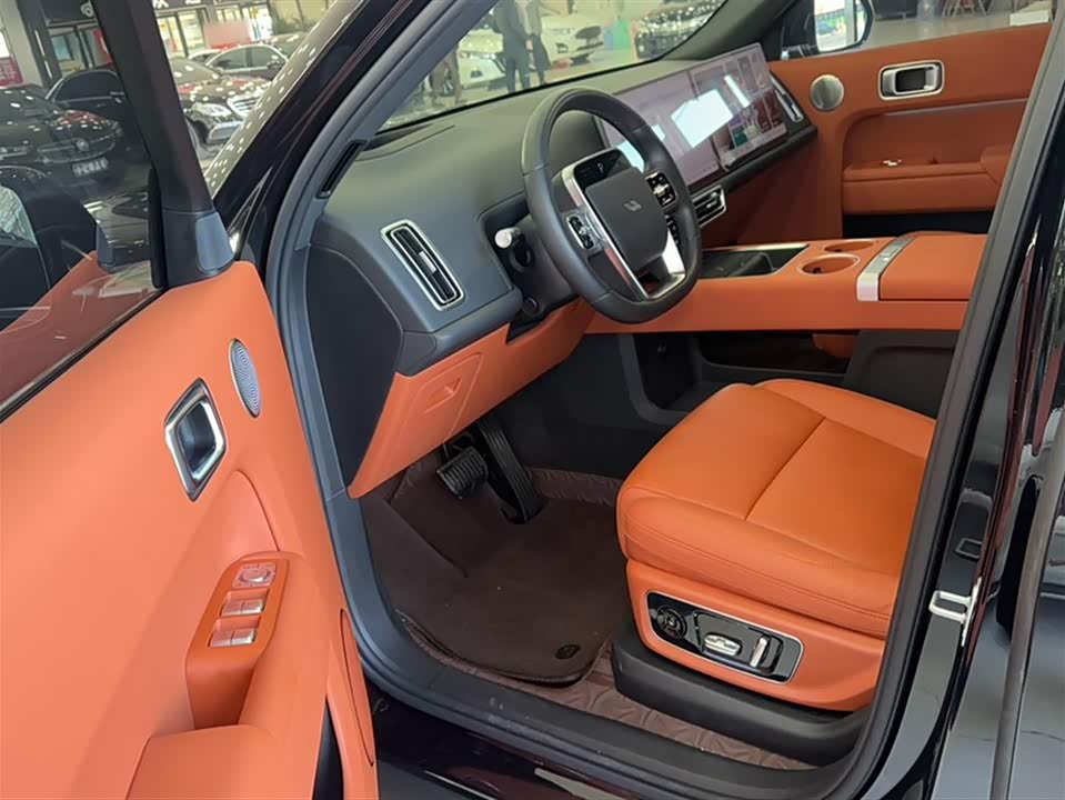 Li Auto Ideal L8