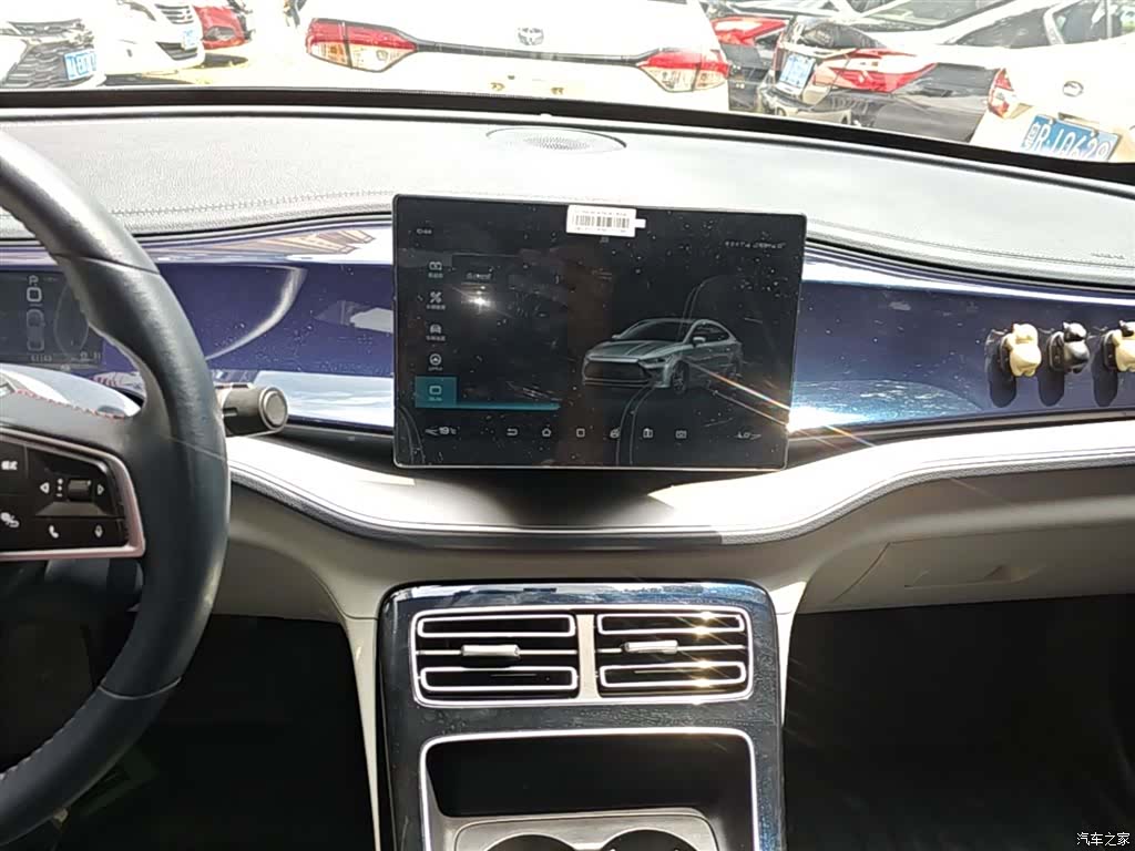 BYD Qin, 2022 13