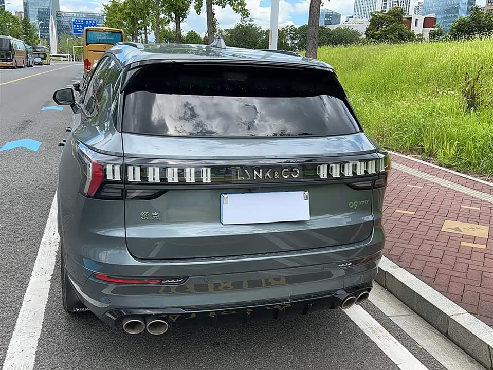 Lynk & Co 09 Lynk & Co 09