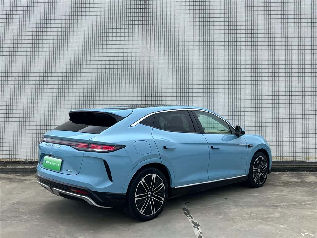 Denza N7, 2025 4