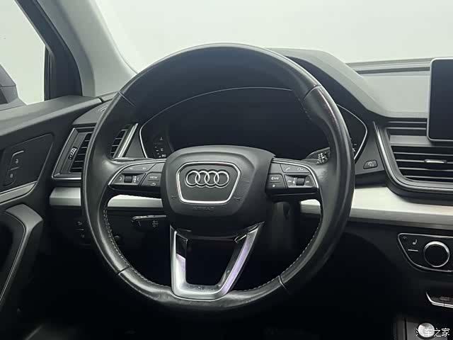 Audi Q5L, 2019 10
