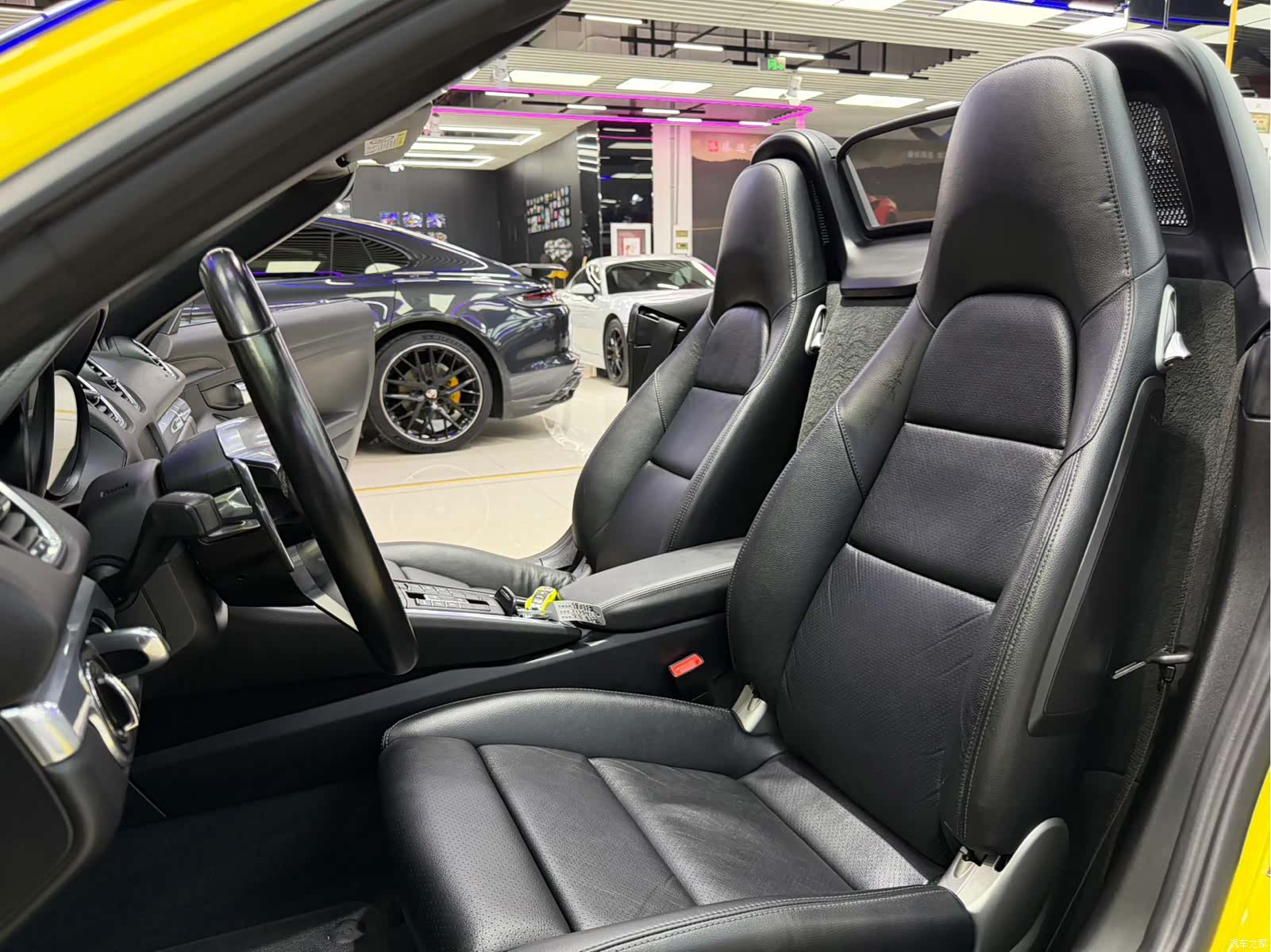 Porsche Boxster, 2019 9