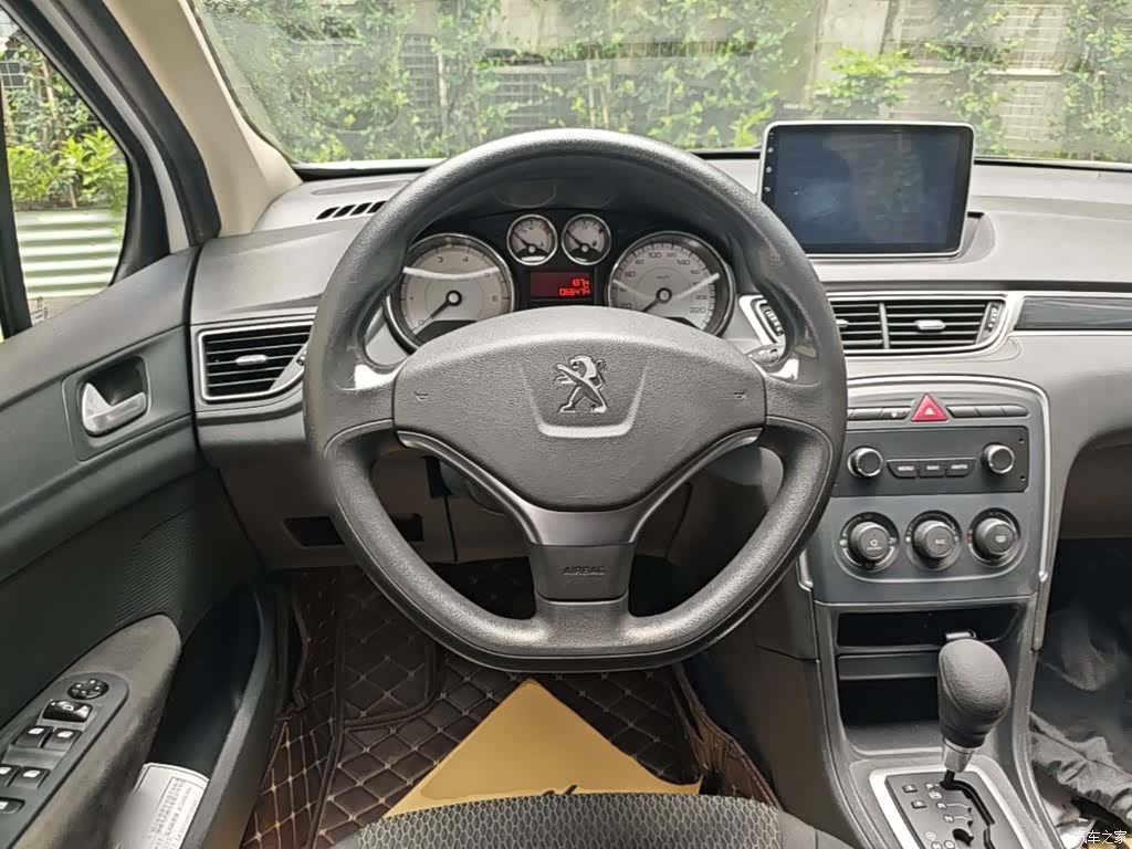 Peugeot 308, 2015 11
