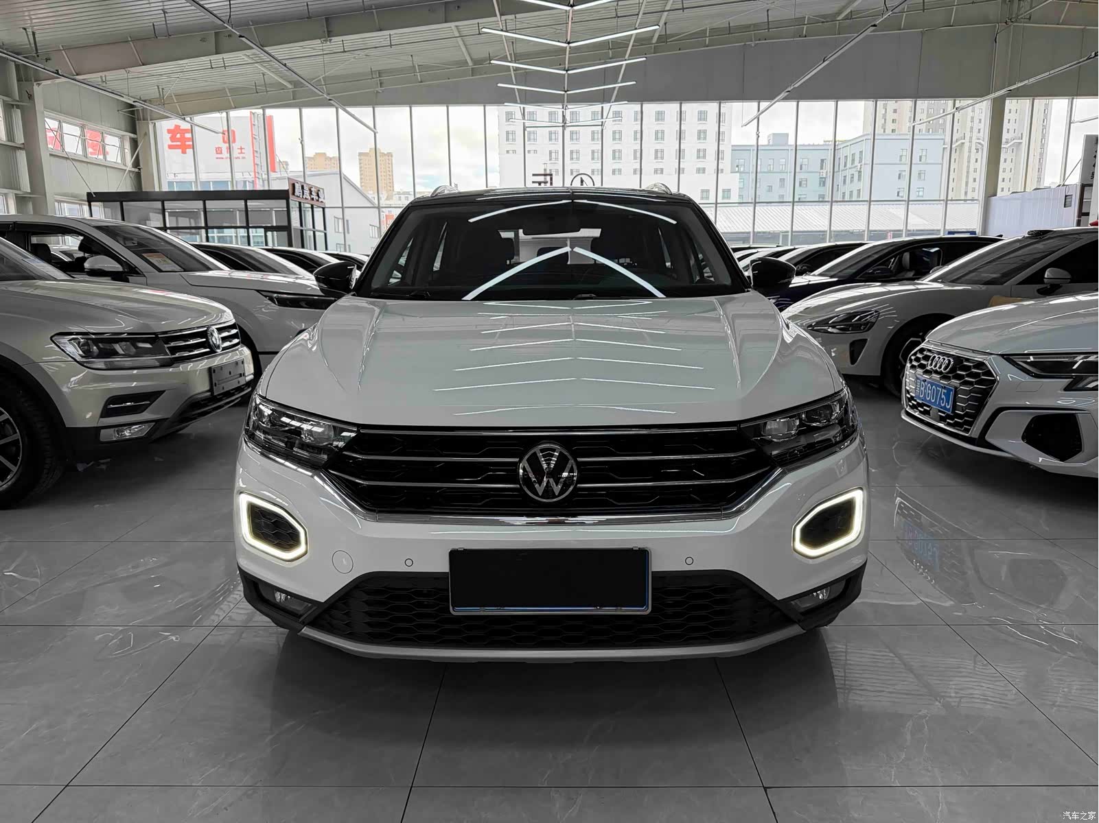Volkswagen T-ROC, 2022 2