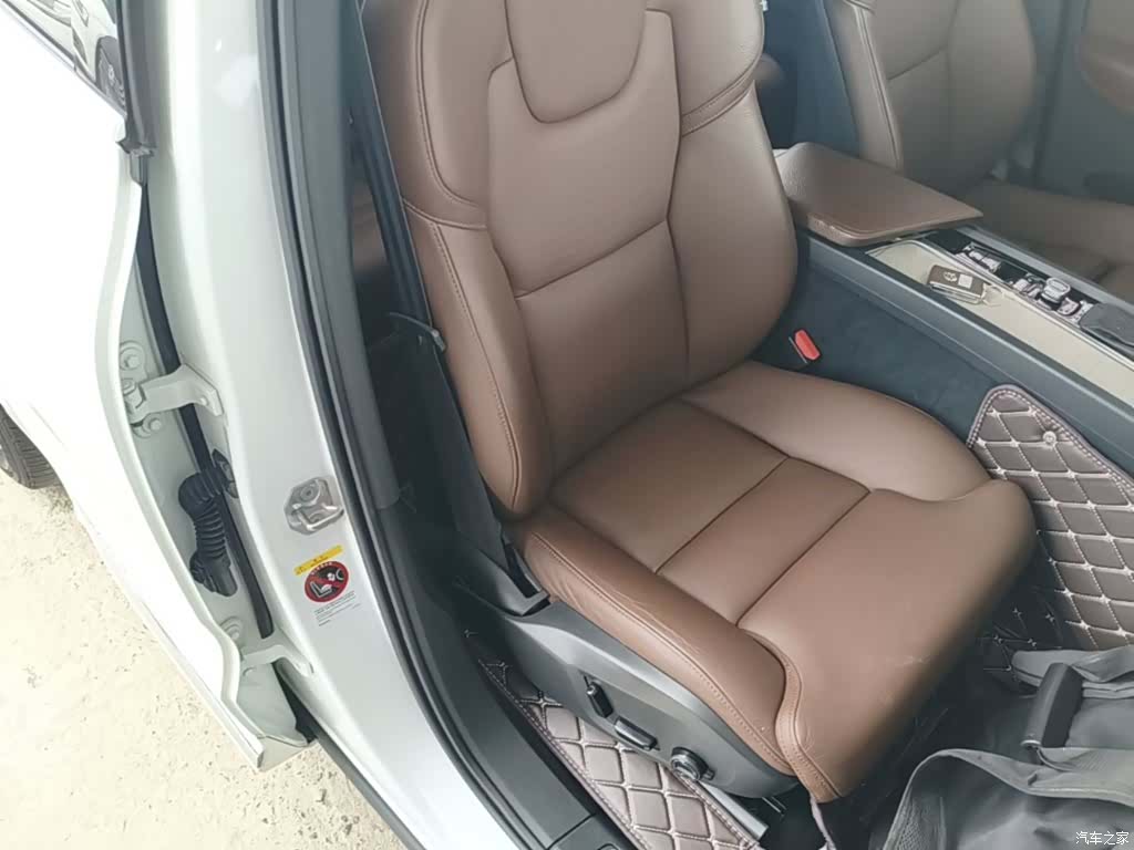 Volvo XC60, 2019 25