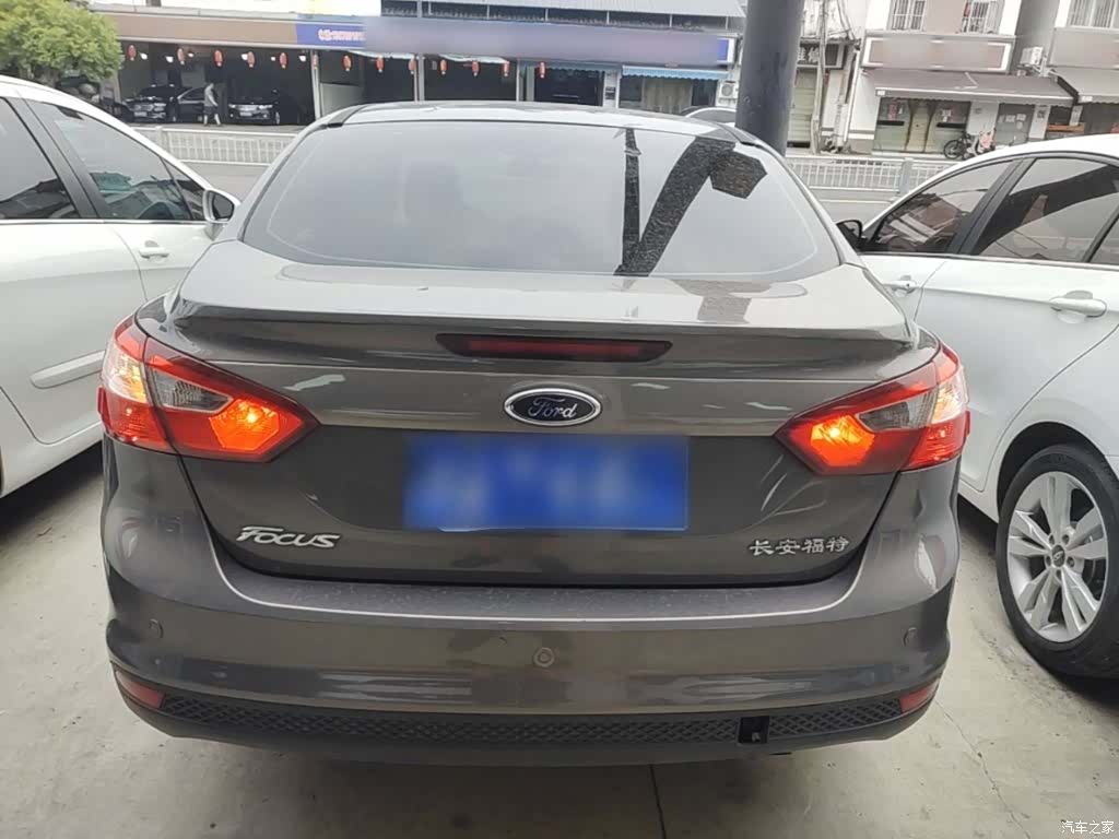 Ford Focus, 2015 6