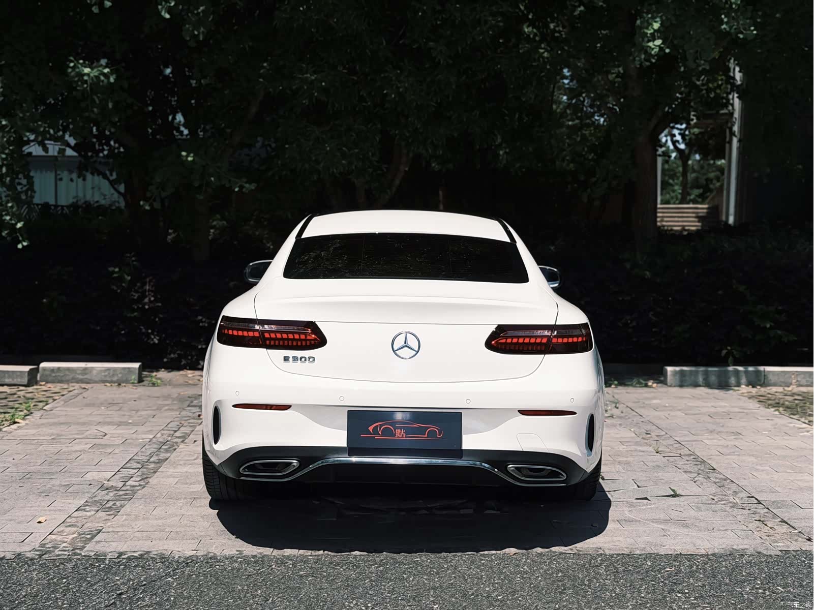 Mercedes-Benz E-Class, 2022 6