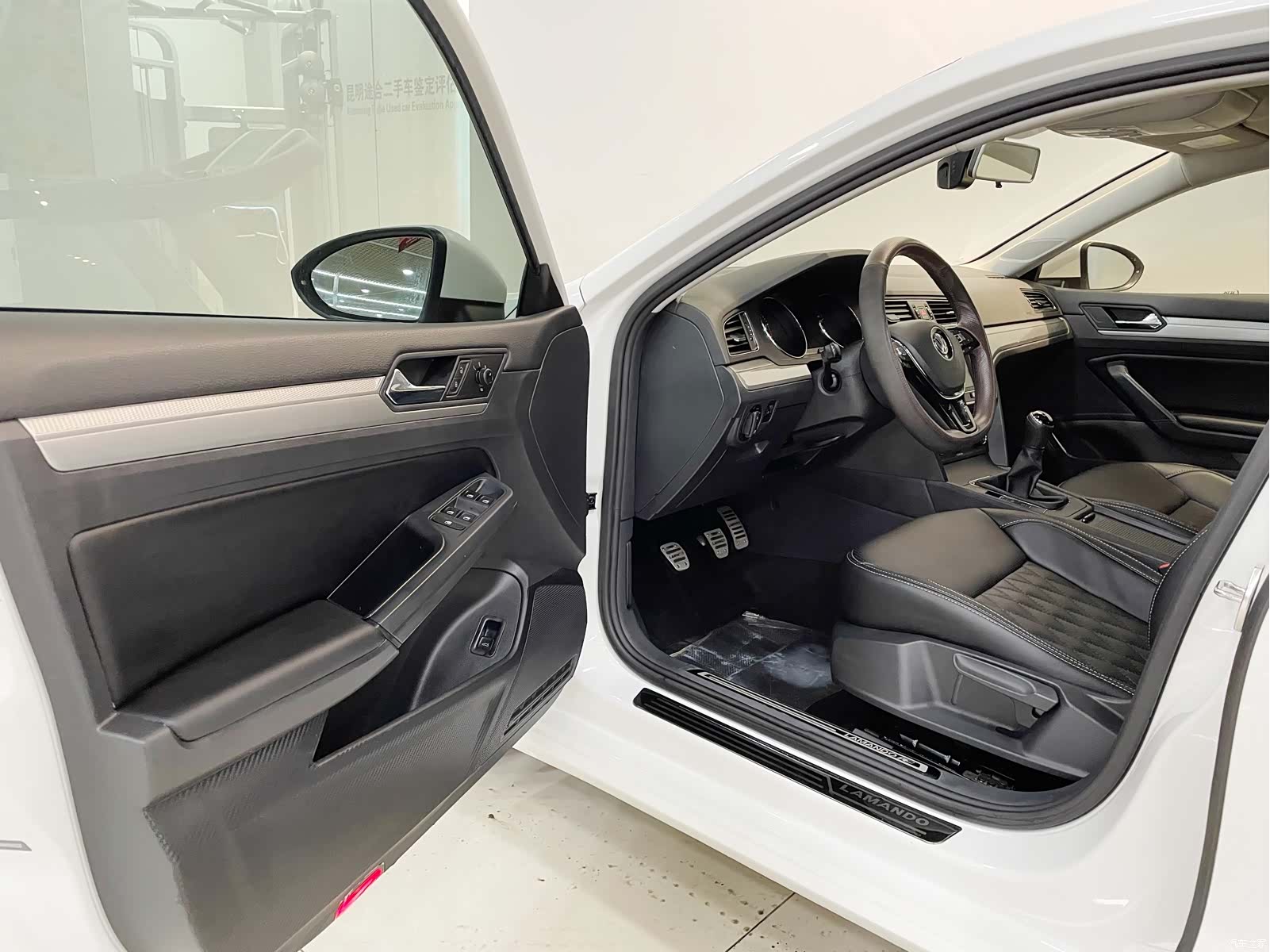 Volkswagen Lamando, 2017 13