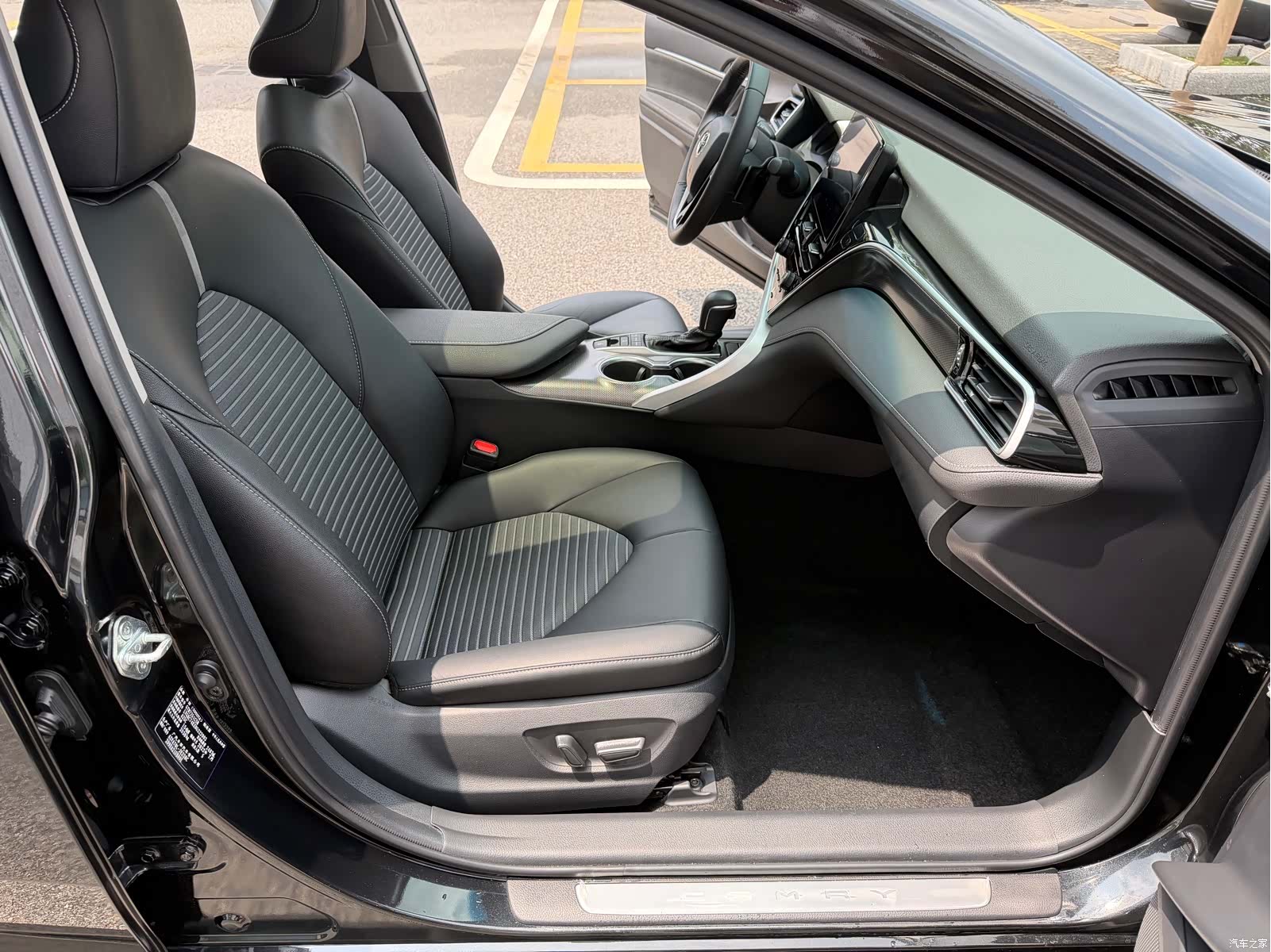 Toyota Camry, 2022 15