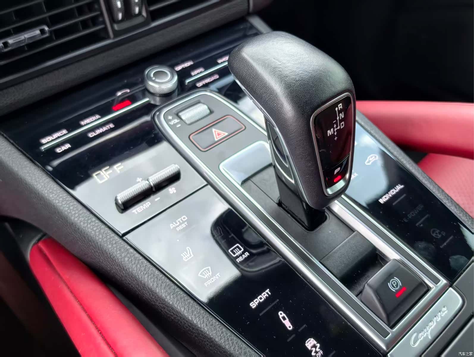 Porsche Cayenne, 2018 10