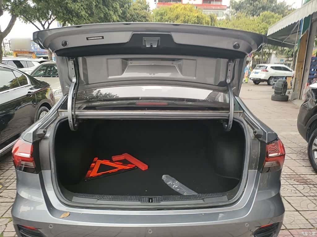 Roewe i5, 2023 19