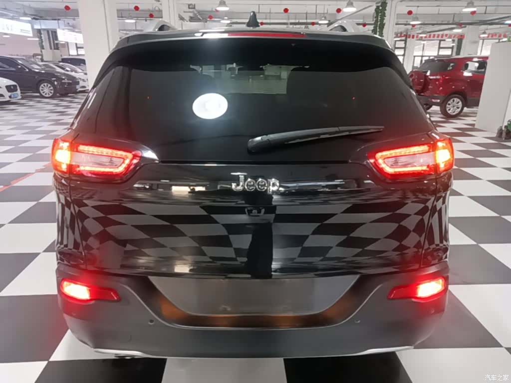 Jeep Cherokee, 2018 6