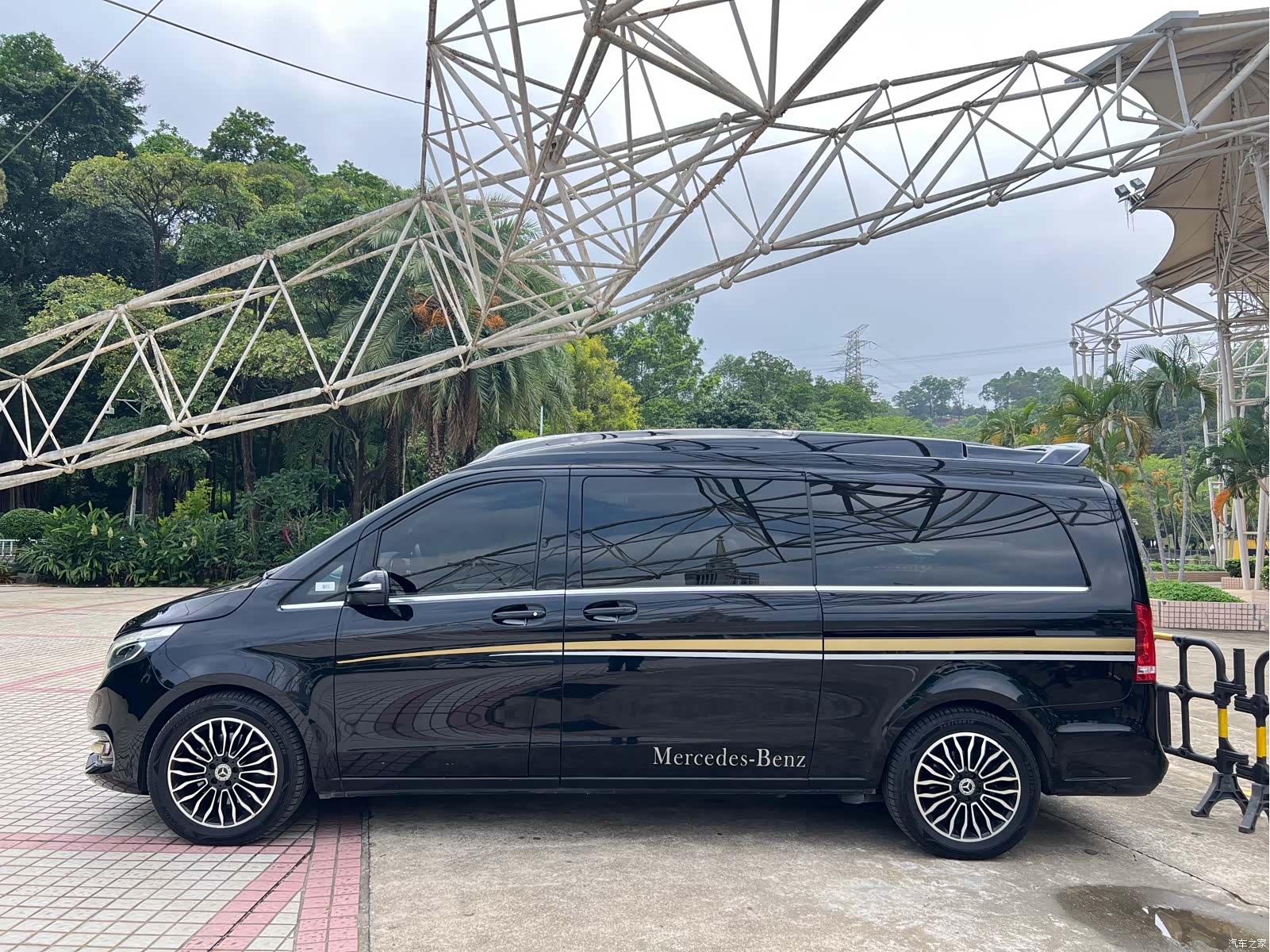 Mercedes-Benz V-Class, 2019 17