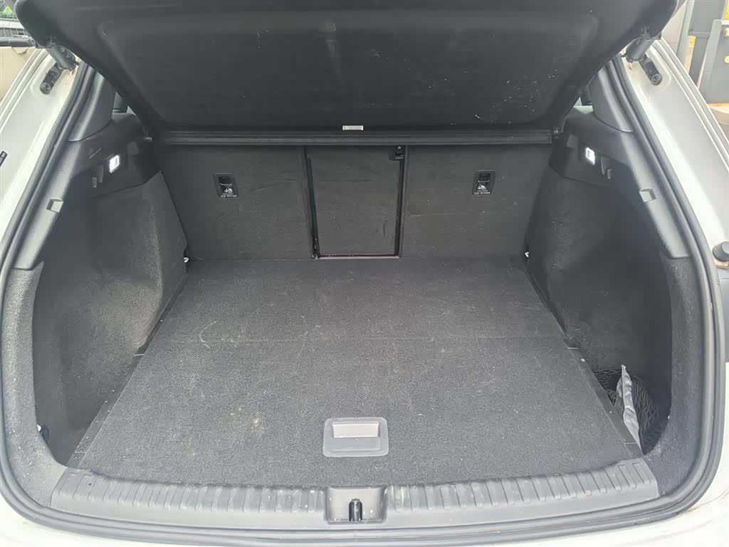 Audi Q4 e-tron, 2025 9