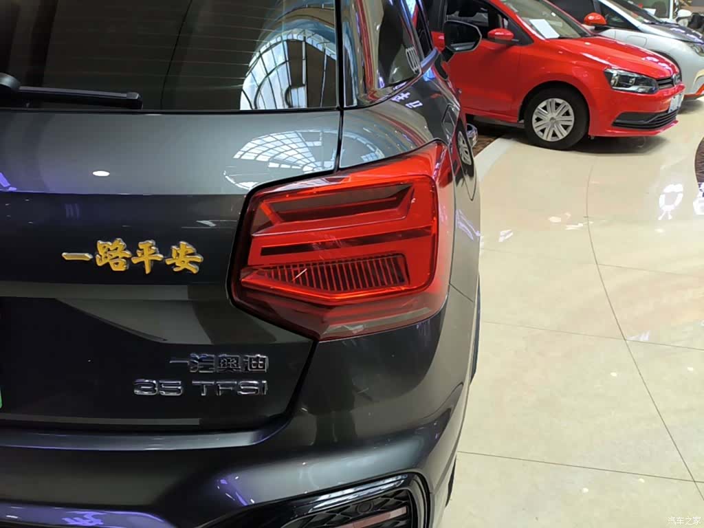 Audi Q2L, 2022 8