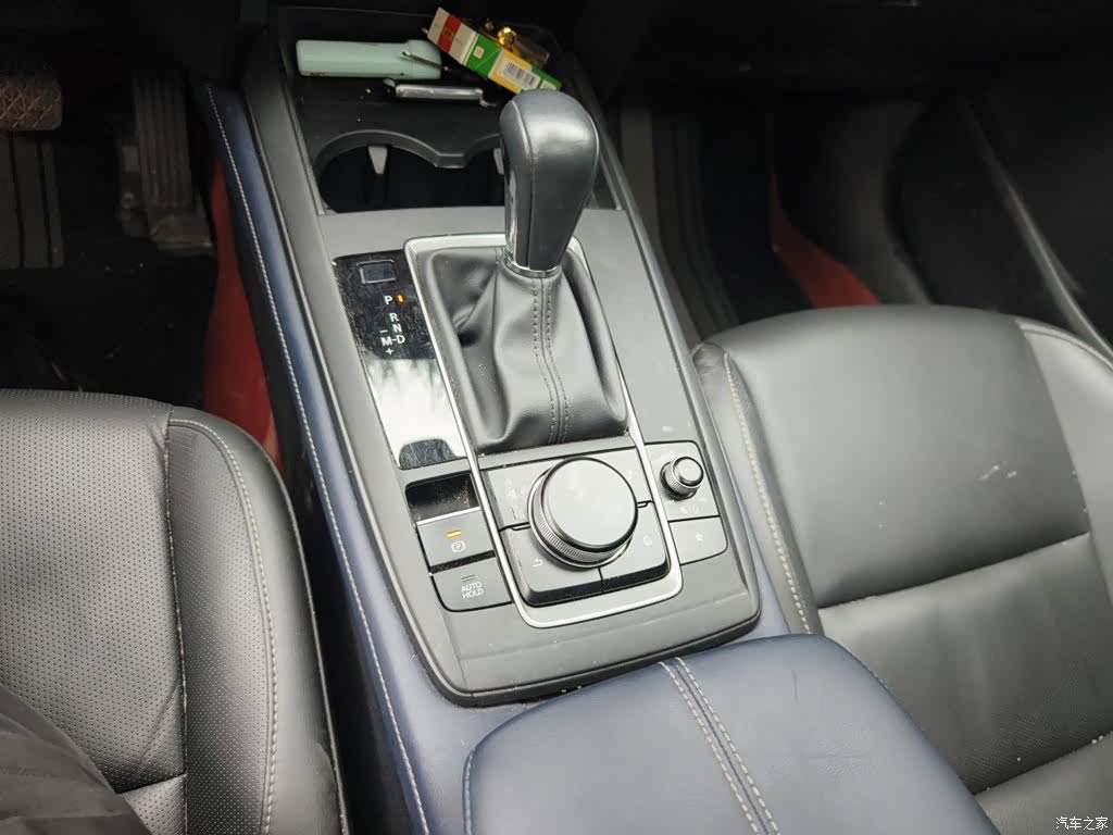 Mazda CX-30, 2022 11