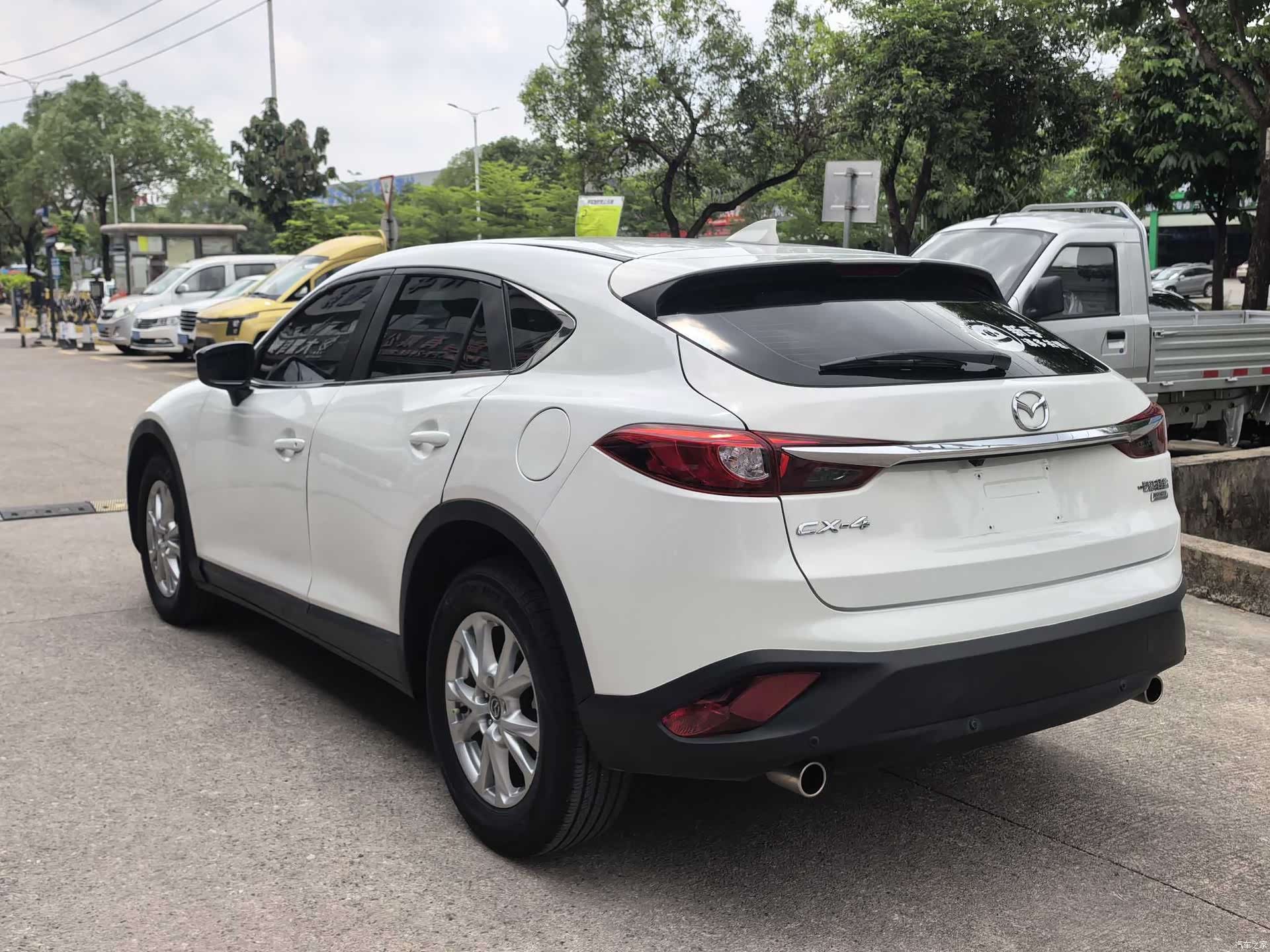 Mazda CX-4, 2016 все фото