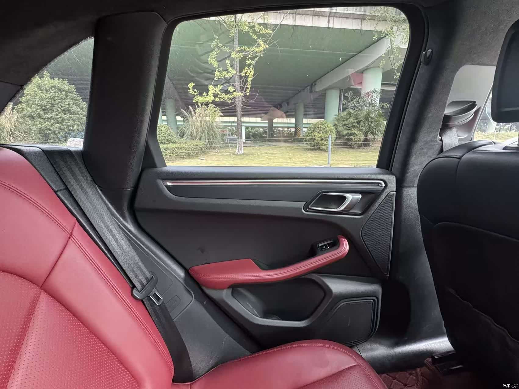 Porsche Macan, 2021 9