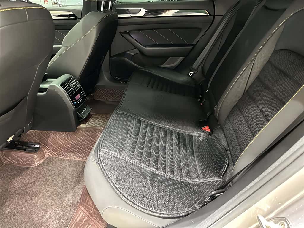 Volkswagen CC, 2021 14